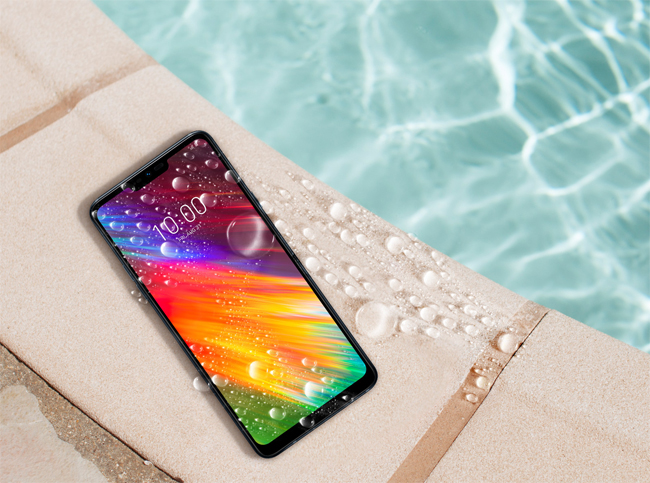 Mobilni telefon LG G7 Fit 4/32 GB 16 Mpix - pogled 5