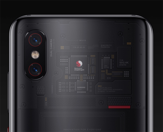 Mobilni telefon Xiaomi Mi 8 Pro Transparent Titanium 8/128GB Dual SIM - pogled 5