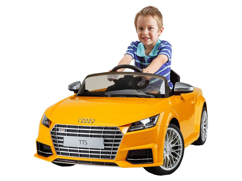 Dečiji automobil na akumulator Ride On AUDI TTS Roadster žuti - pogled 5