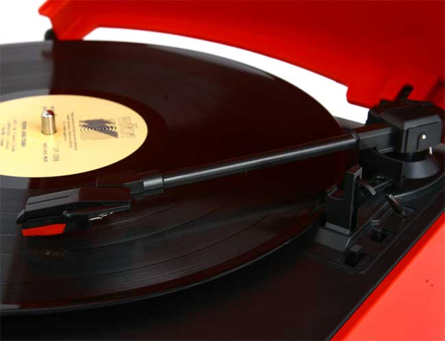 Gramofon sa SD/MMC USB i CD plejerom Camry CR 1134 R - pogled 5