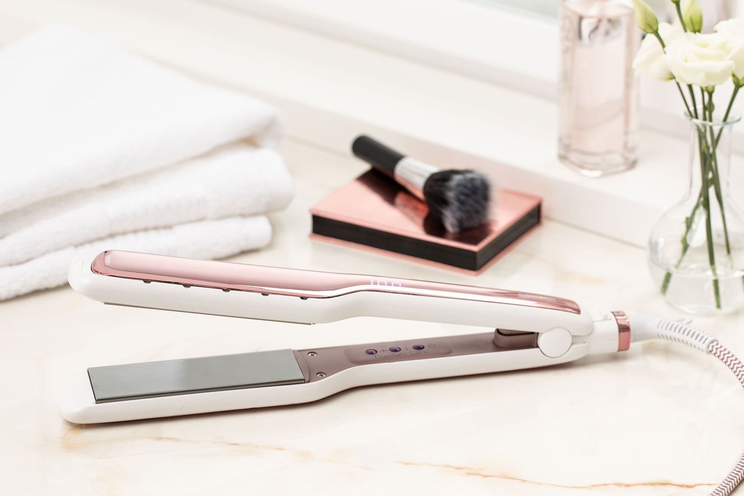 Presa za kosu Sencor Titanium Care SHI5500GD - pogled 5