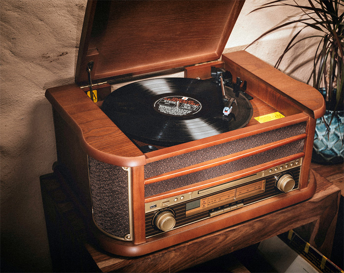 Gramofon sa radio prijemnikom i CD plejerom Camry Retro Style CR 1111 - pogled 5