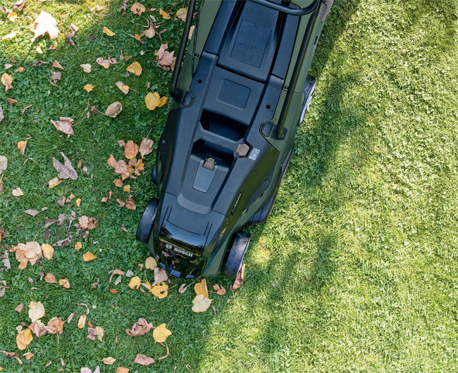 Bosch Akumulatorska kosilica za travu UniversalRotak 36-550 - pogled 5