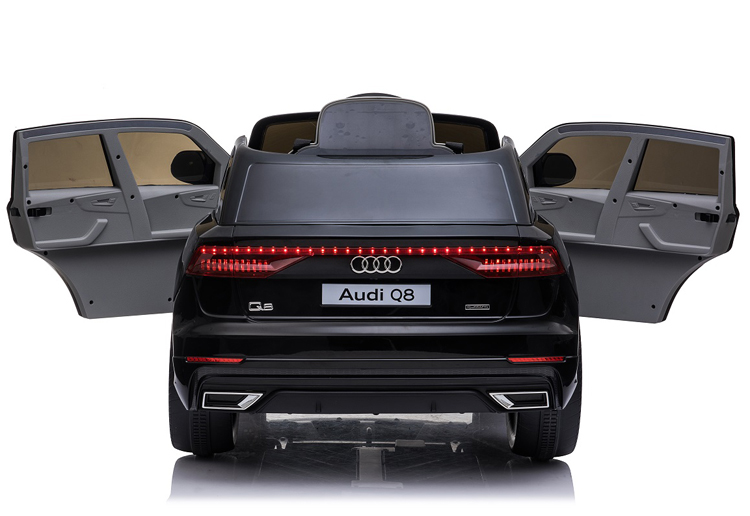 Dečiji auto na akumulator Audi Q8 Crni - pogled 5
