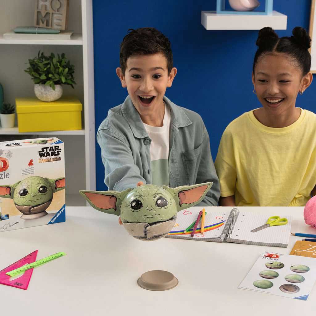 Mandalorian Grogu Star Wars™ 3D Puzzle 77 delova Ravensburger 11556 - pogled 5