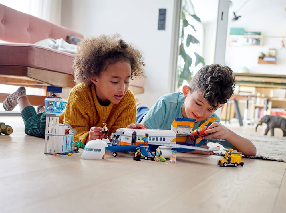 LEGO® City Kocke Putnički avion 60262 - pogled 5