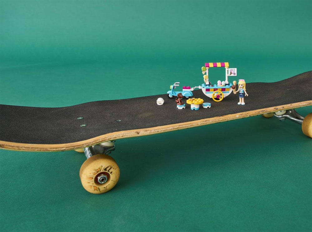 LEGO® FRIENDS Kocke Stefani i kolica sa sladoledom 41389 - pogled 5