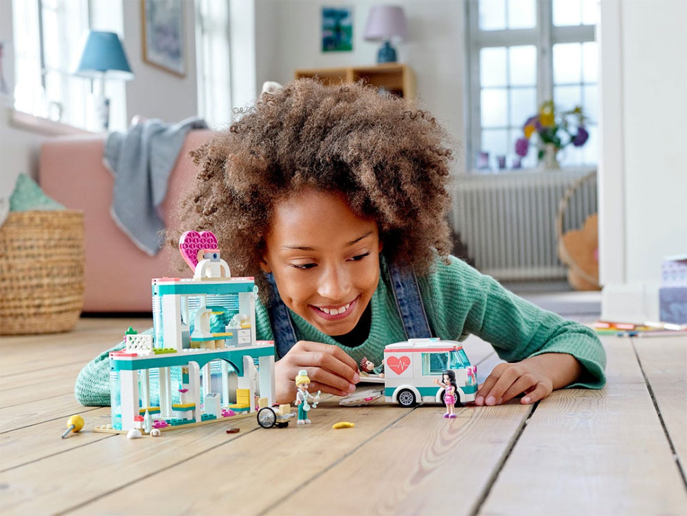 LEGO® FRIENDS Kocke Gradska bolnica u Hartlejk Sitiju 41394 - pogled 5