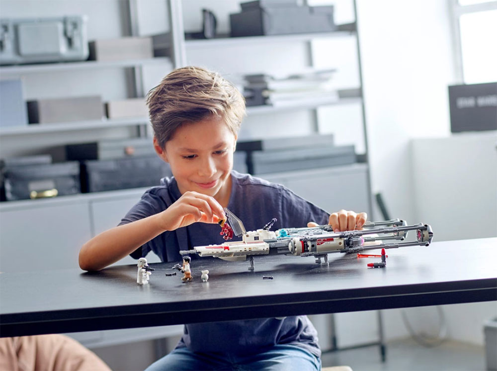 LEGO® Kocke STAR WARS™ - Resistance Y-Wing Starfighter 75249 - pogled 5