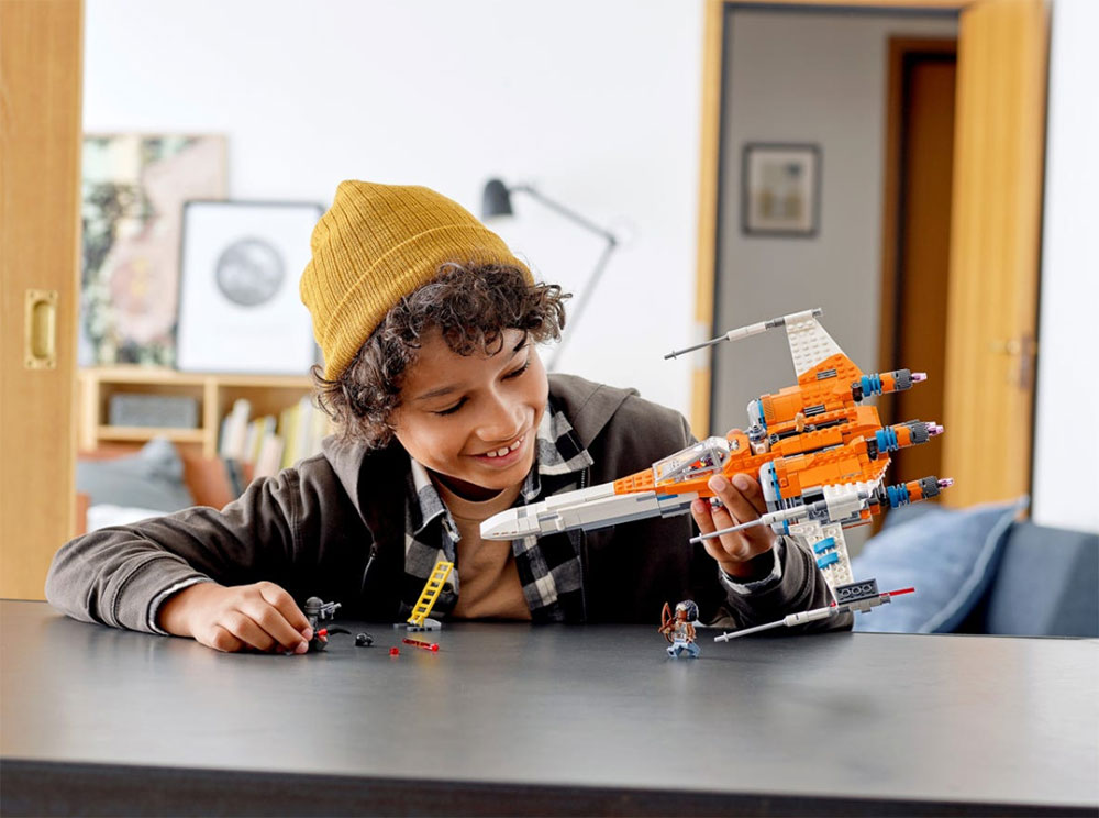 LEGO® Kocke STAR WARS™ - Po Dameronov X-Wing borac 75273 - pogled 5