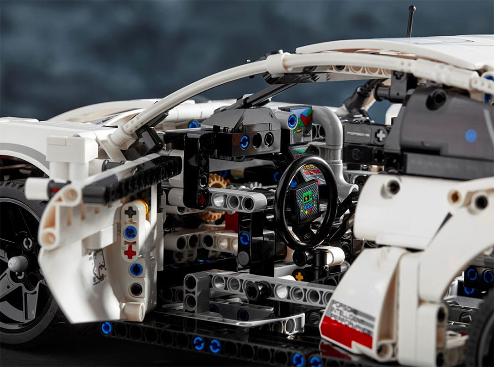 LEGO® Kocke Technic Porsche 911 RSR 42096 - pogled 5