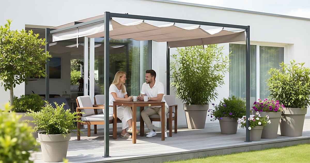 Dvorište kao iz magazina: Kako jedna pergola menja izgled celog doma