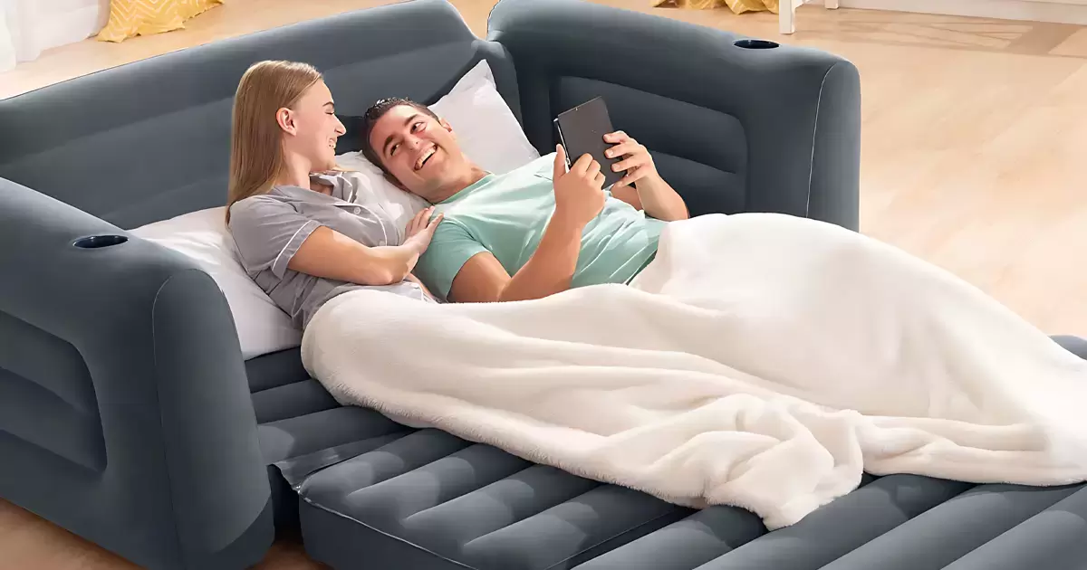 Testirali smo Intex dvosed i fotelju na razvlačenje: Najpraktičniji Nameštaj Za Male Stanove