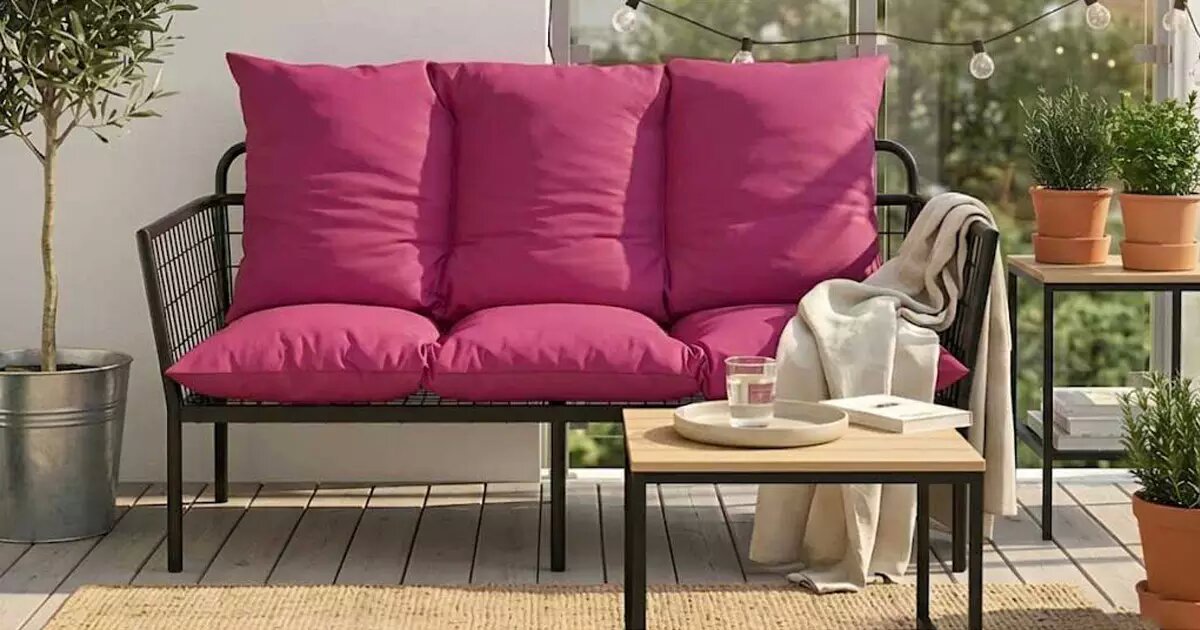 Praznik za oči, leđa i zadnjicu. Sve što treba da znate o jastucima za baštenske stolice, ljuljaške i garniture.