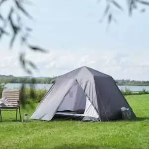 Šatori za Kampovanje