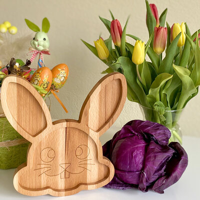 Tanjirić od drveta bukve u obliku zeke