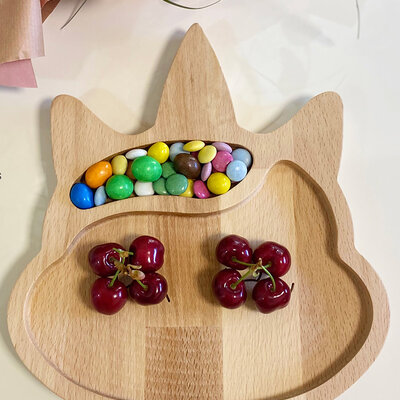 Daska od drveta bukve u obliku jednoroga