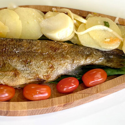 Daska od drveta bukve u obliku ribe 40x15cm