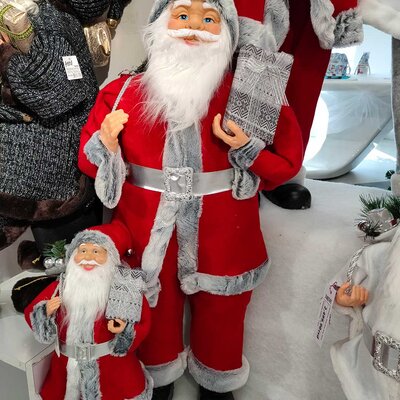 Deda Mraz - Lutka Christopher - 2022 - Red - 90 cm