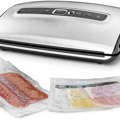 Aparat za vakuumiranje hrane i zavarivanje kesa Food Saver FFS016X-01