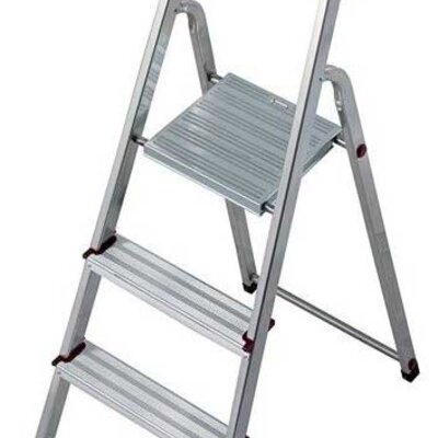 Merdevine Aluminijumske Sa 3 Gazišta i Platformom Maxmara 