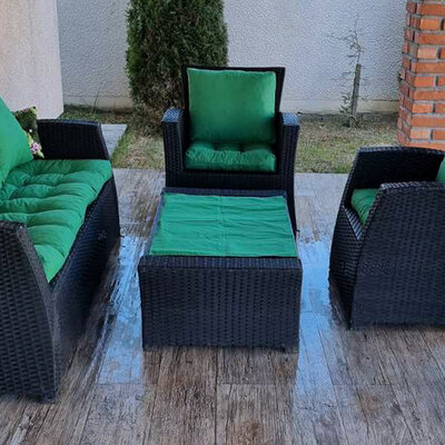 JASTUCI ZA BAŠTENSKE GARNITURE