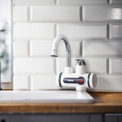 Slavina sa ugrađenim grejačem vode Noveen IWH360