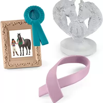 Schleich figurice Konji -  Turnirski trofeji 42538