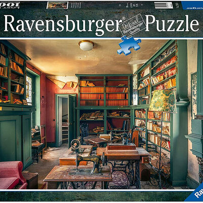 Ravensburger Puzzle slagalica 1000 delova Biblioteka misterioznog zamka