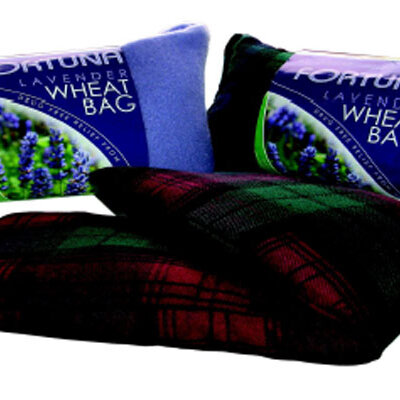 Jastuk punjen lavandom Crveni Karo FT-934