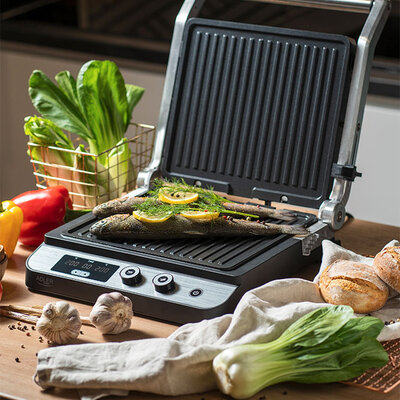 Adler AD 3059 preklopni toster 3000W