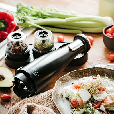 Adler AD 4449b električni mlin za so i biber - Set