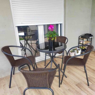 Garnitura od Ratana Vista4 Braon - 4 Stolice i Sto sa Crnim Staklom