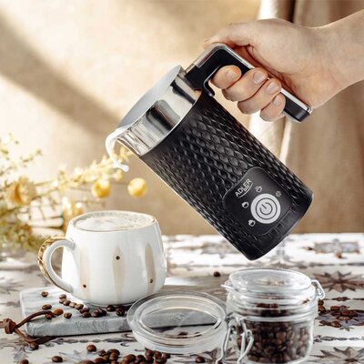 Aparat za pravljenje mlečne pene i zagrevanje mleka Adler 4494B