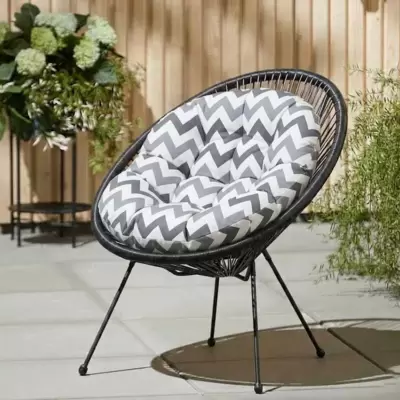 JASTUCI ZA OVALNE STOLICE