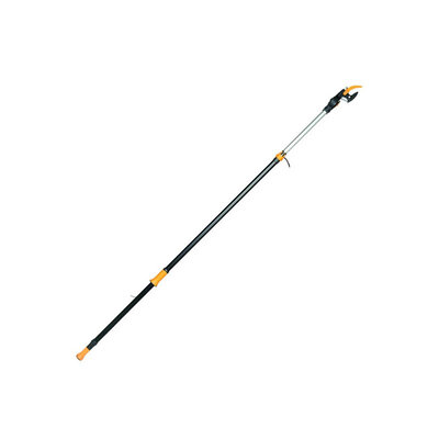 Fiskars teleskopski sekač grana UPX 86 sa testerom