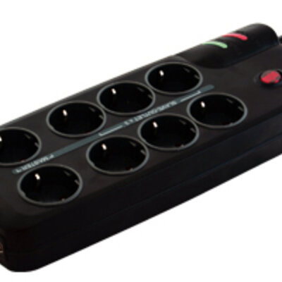 Produžni kabal sa prenaponskom zaštitom NVMS8