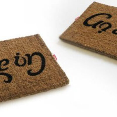 SuckUK Otirač - Come in - Go Away