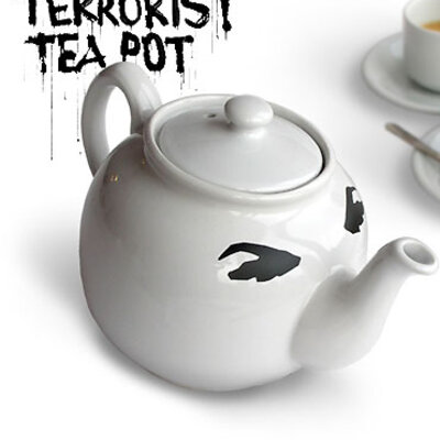 SuckUK Čajnik Terorist