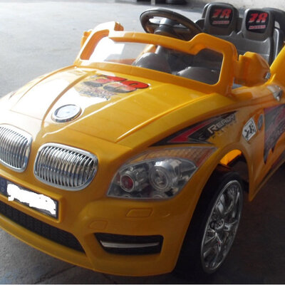 Kabriolet na akumulator R.1034