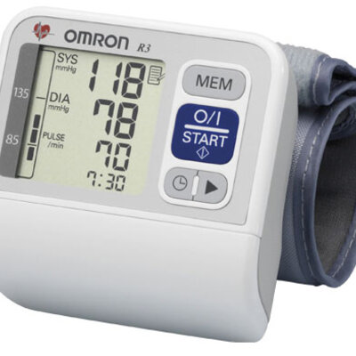 OMRON RS3 digitalni automatski merač krvnog pritiska za članak ruke