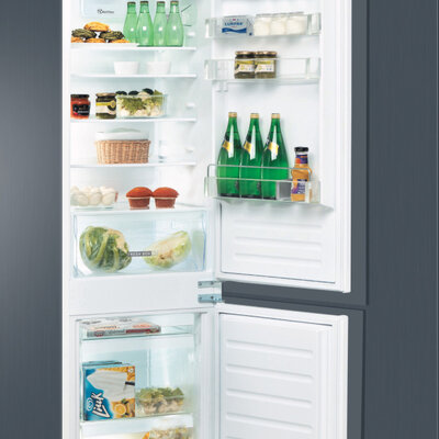 Kombinovani ugradni frižider sa zamrzivačem Whirlpool ART 66102