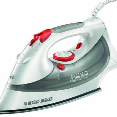 Black & Decker pegla na paru XT2030