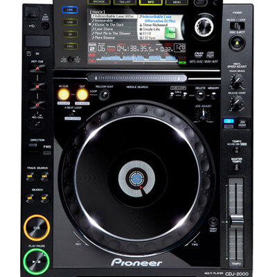 Pioneer DJ deck CDJ-2000