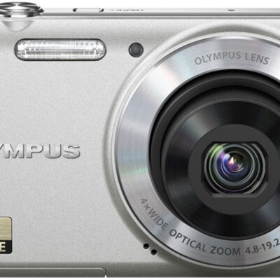 Olympus Digitalni Fotoaparat VG-150 Silver