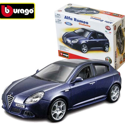 Bburago maketa automobila 1:32 Street  Alfa Romeo Giulietta Kit BU45130