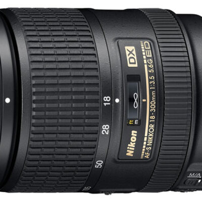 Nikon Objektiv AF-S DX NIKKOR 18–300 mm f/3,5–5,6G ED VR 16908