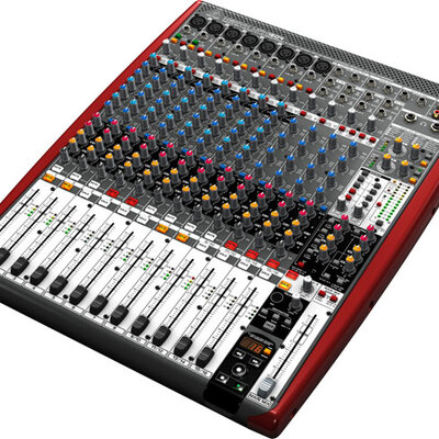 Behringer Xenyx UFX1604 - Mikseta