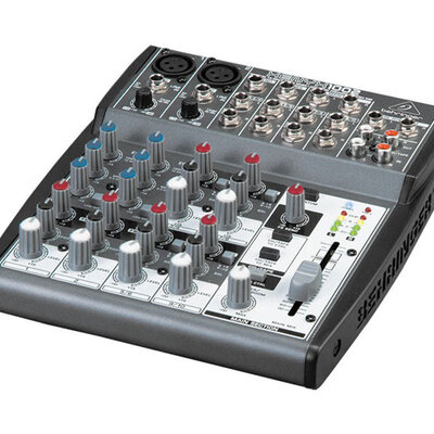 Behringer Xenyx 1002 - Mikseta