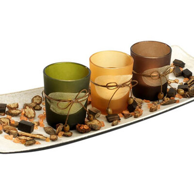 Ukrasni tanjir sa svećnjacima